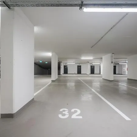 Comfort Court - Free Parking, Balcony Apartamento *